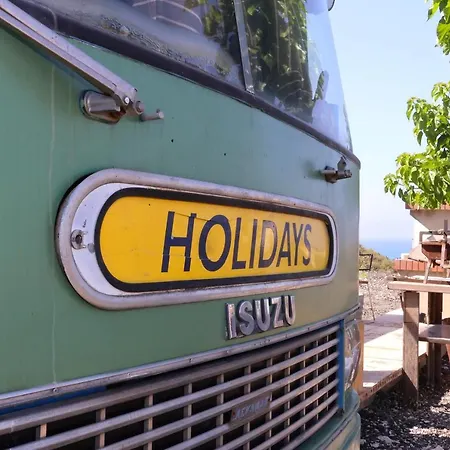 Camping Green Bus Unique & Private 3 Min From Coral Bay Akoursos
