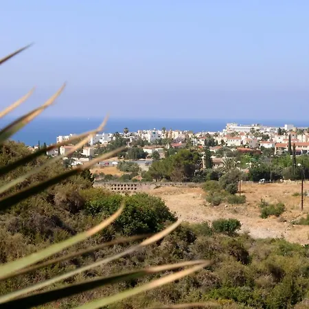 Green Bus Unique & Private 3 Min From Coral Bay Camping Akoursos