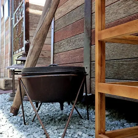 Bus Unique & Private 3 Min From Coral Bay Akoursos