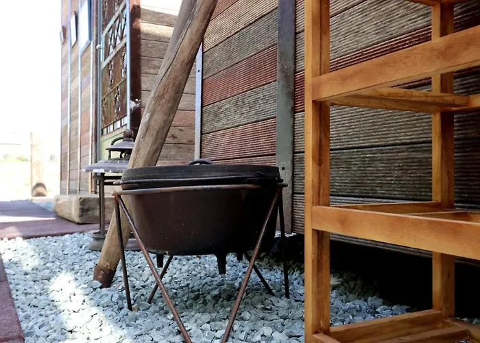 Bus Unique & Private 3 Min From Coral Bay Akoursos