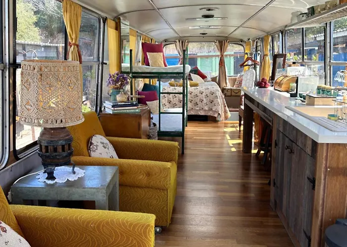 Kemp Bus Unique & Private 3 Min From Coral Bay *