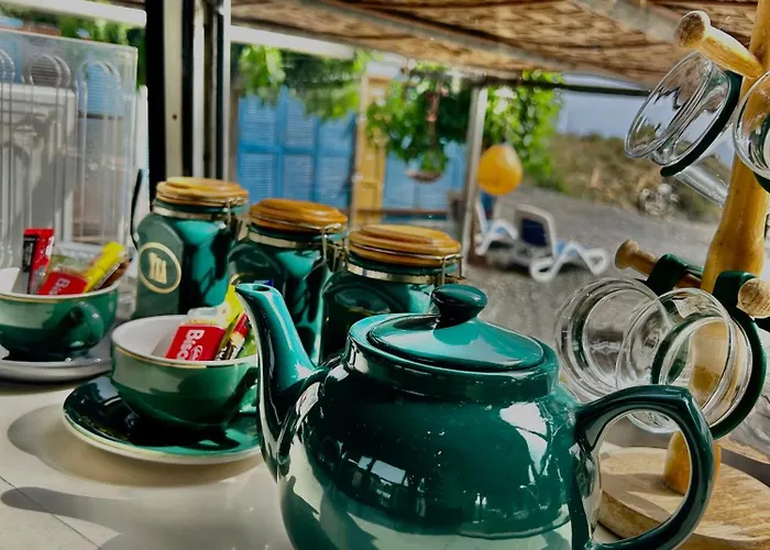 Bus Unique & Private 3 Min From Coral Bay *