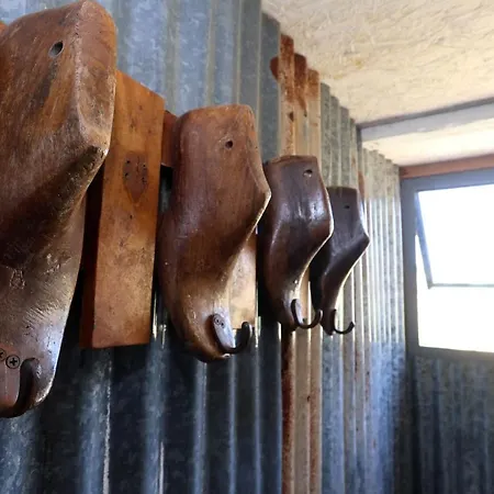 Campingplads Bus Unique & Private 3 Min From Coral Bay