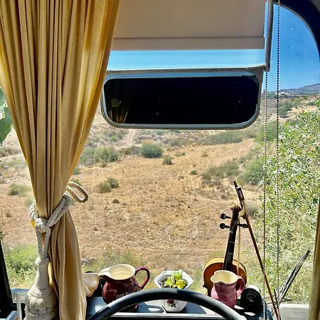 Кемпинг Bus Unique & Private 3 Min From Coral Bay Akoursos