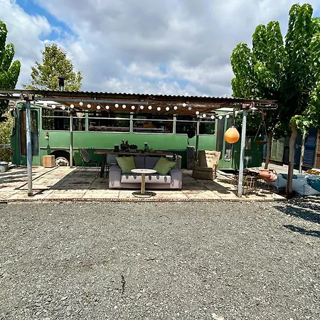 Bus Unique & Private 3 Min From Coral Bay * Akoursos