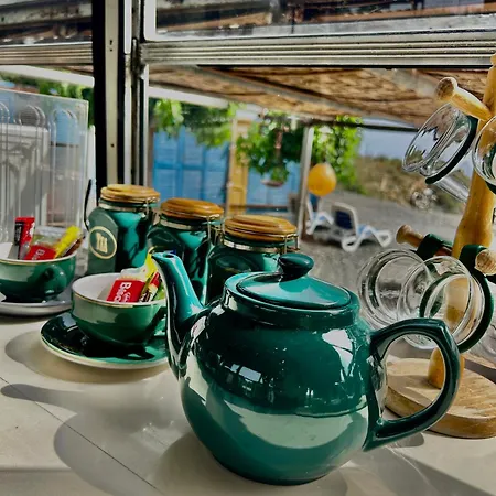 Bus Unique & Private 3 Min From Coral Bay *