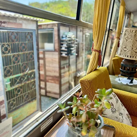 Bus Unique & Private 3 Min From Coral Bay Akoursos