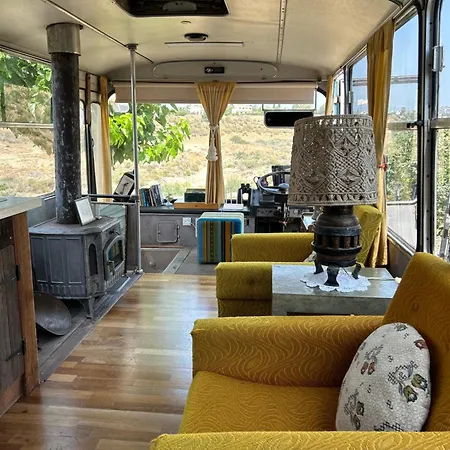 Parque de Campismo Bus Unique & Private 3 Min From Coral Bay