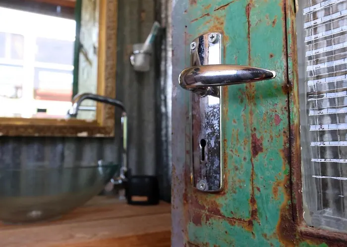 Bus Unique & Private 3 Min From Coral Bay *