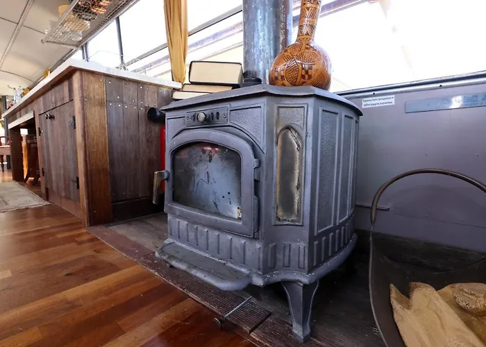 Bus Unique & Private 3 Min From Coral Bay Camping