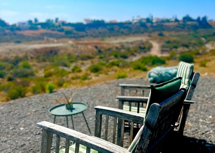 Camping Bus Unique & Private 3 Min From Coral Bay Akoursos