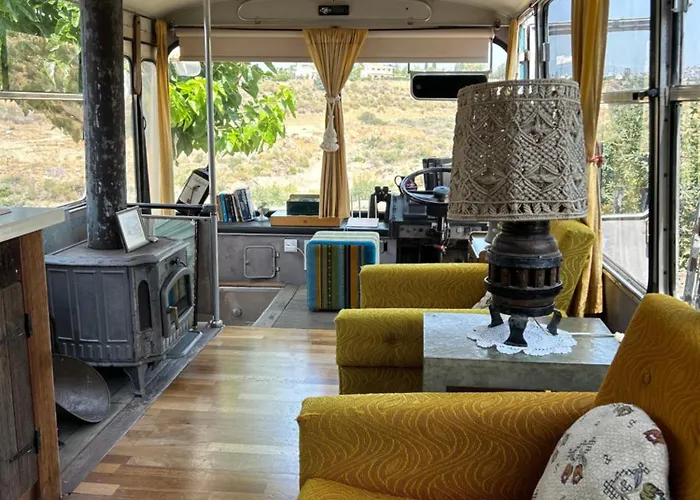 Camping Bus Unique & Private 3 Min From Coral Bay